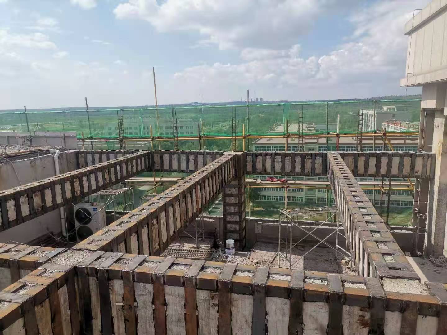 百色厂房加固怎么做?